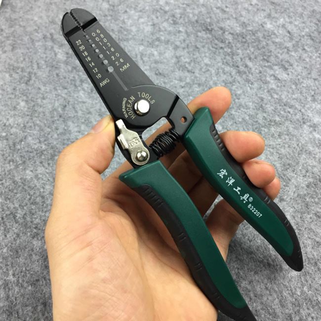 电缆剥皮多功能双色剥线钳拨线钳剥皮钳拔线钳电工电线钳子破线钳