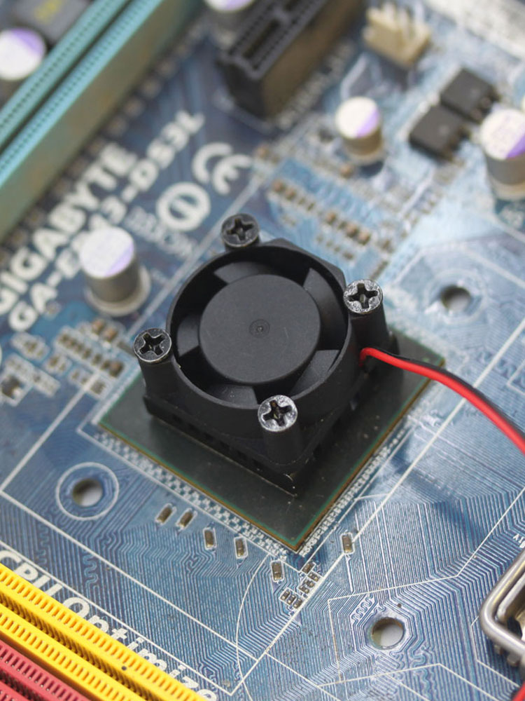 芯片散热片风扇25x25mm微型大小铝材片南北桥电路板散热器