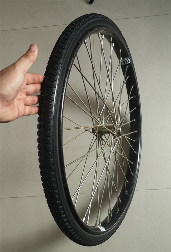 26寸防爆前轮26x1防刺三轮车轮胎弹力实心微孔自行车外胎