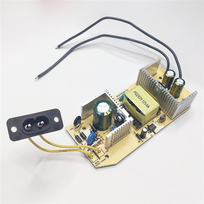 电源支持组装全新内置板车车载迷你冰箱60w3电子变压器