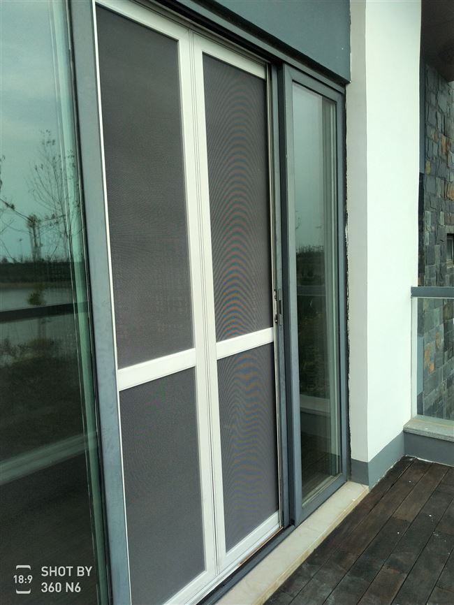 青岛金刚网纱窗纱门改内倒儿童防盗防蚊不锈钢纱窗