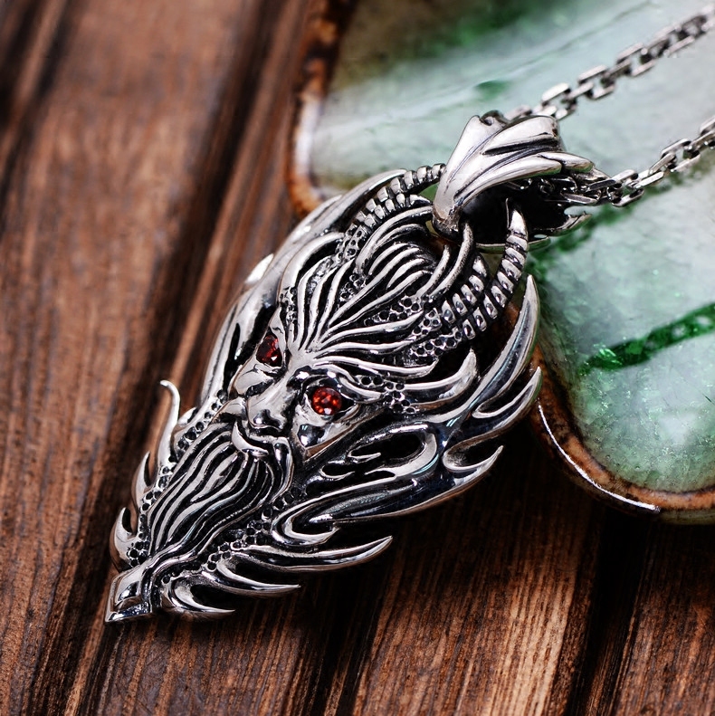 蓝月光银饰品复古泰银个性创意羊角恶魔吊坠潮男项坠