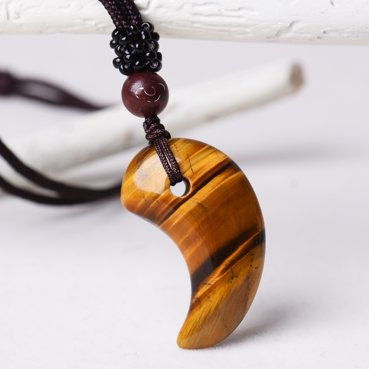 雁唐天然虎眼石勾玉吊坠男女日系挂坠项坠饰品项坠