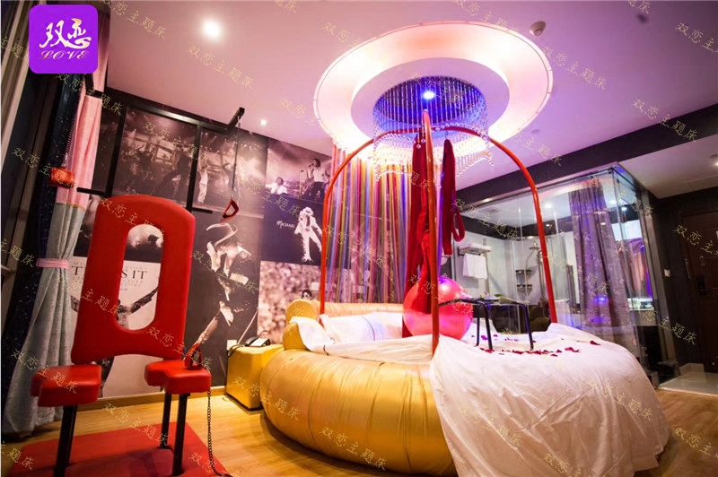桑拿会所秋千千红智能主题宾馆电动情趣酒店皮艺床