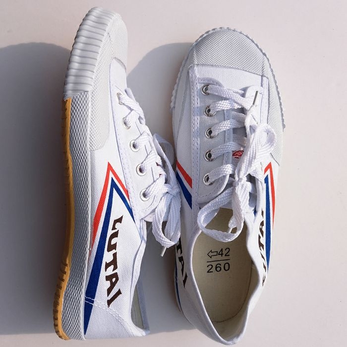 正宗山东鲁泰田径田径运动运动鞋武术学校中考体育帆布鞋