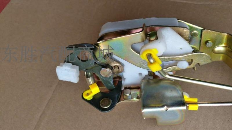 门锁乐驰雪佛兰中控锁宝骏控制器闭锁中控锁