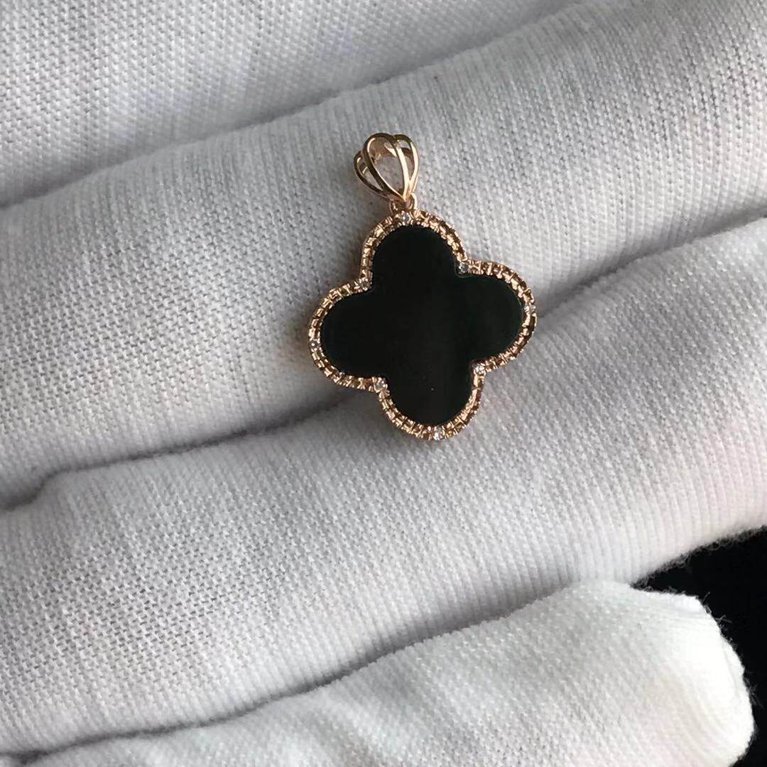 新品☆墨翠(翡翠)四つ葉クローバー4点セット | cantodaspiscinas.com.br