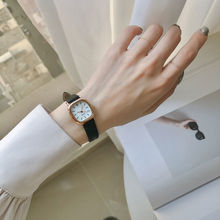 Watch Female Student Retro Square Small and Simple Netizen Popular Fashion Ins Style Belt Watch French Minority Watch