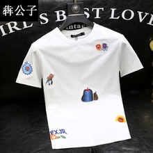 International flagship trendy and fun men's short sleeved T-shirt