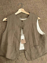 Khaki layered and versatile linen sleeveless vest