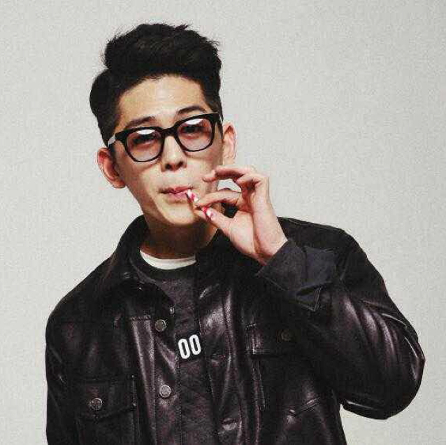 大门 清爽四季百搭男低帮滑板鞋 街拍韩版东大门简约绕带设计小白鞋