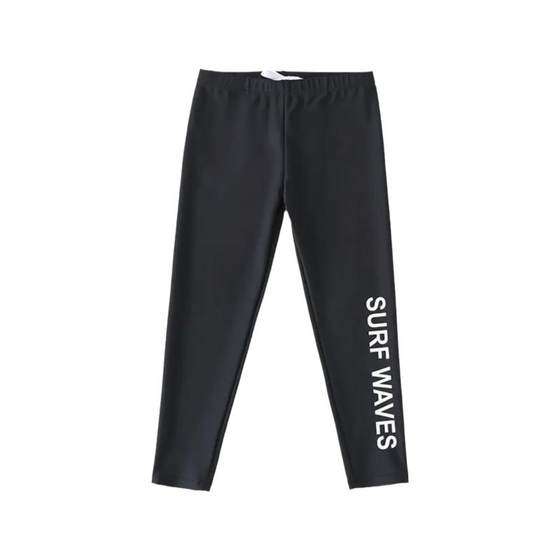 Korean style children's swimsuits, boys and girls single trousers, beach sun protection, beach medium and large children's surfing suits, swimming trunks
Korean style children's swimsuits, boys and girls single trousers, beach sun protection, beach medium and large children's surfing suits, swimming trunks
