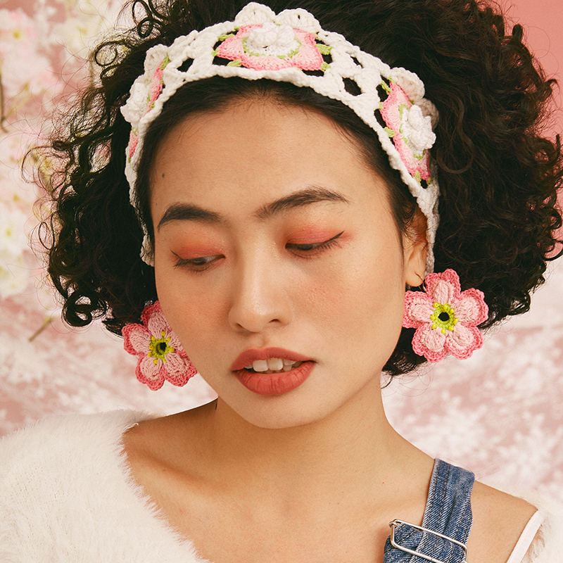 小黄香蕉手钩樱花耳环女复古小众设计感大花朵高级耳饰少女耳夹新
