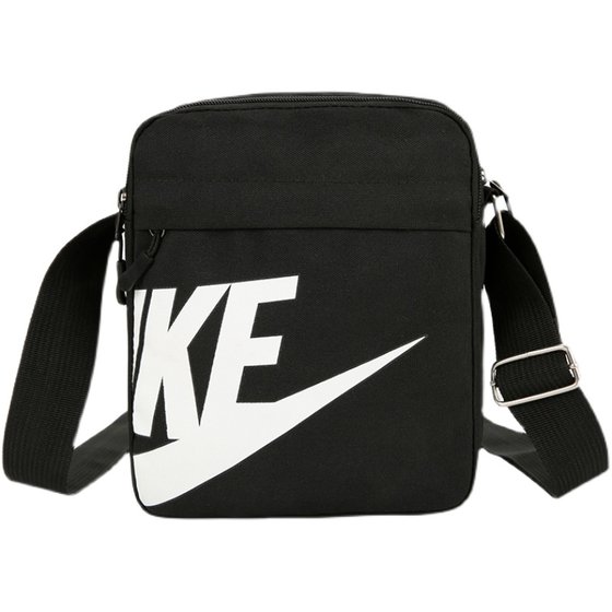Shoulder bag men's tide brand messenger bag light casual small bag summer sports small shoulder bag simple outdoor mobile phone tide Shoulder bag men's tide brand messenger bag light casual small bag summer sports small shoulder bag simple outdoor mobile phone tide