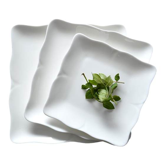 Longmeige creative lace square plate underglaze colored vegetable plate bone porcelain shallow plate flat plate cold dish household ceramic dish plate
Longmeige creative lace square plate underglaze colored vegetable plate bone porcelain shallow plate flat plate cold dish household ceramic dish plate
