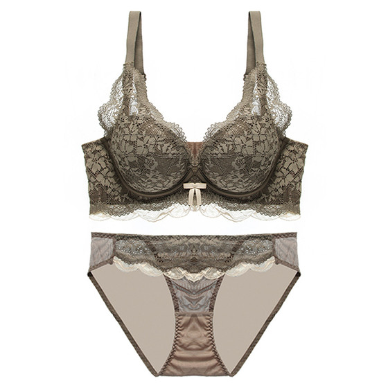 Steel -free underwear set Small breasts gathered to collect pair of breasts on the upper custard and tuning female thickened lace sexy confusion, bra
Steel -free underwear set Small breasts gathered to collect pair of breasts on the upper custard and tuning female thickened lace sexy confusion, bra