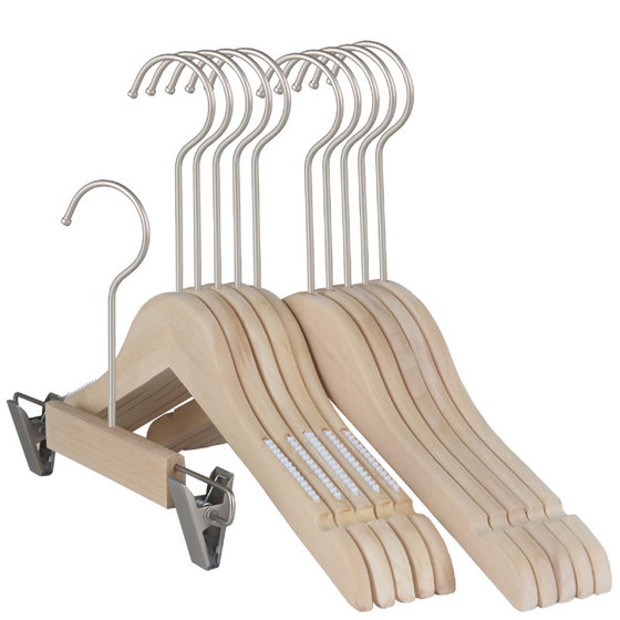Sixi Log paintless clothes rack trouser stand children's clothing store wooden children's clothing hanging non-slip clothing store customized LOGO
Sixi Log paintless clothes rack trouser stand children's clothing store wooden children's clothing hanging non-slip clothing store customized LOGO