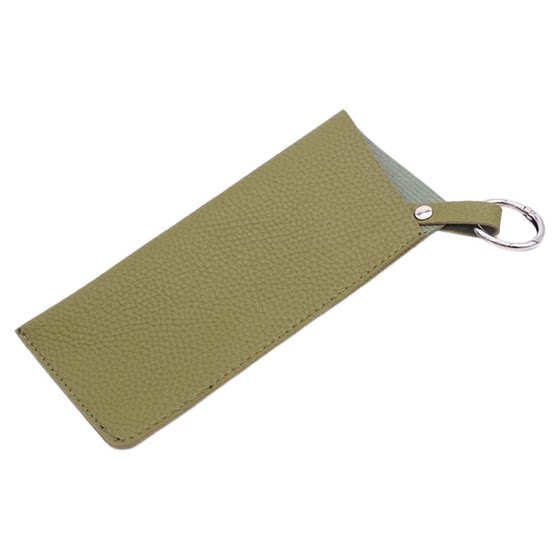 Portable hangable glasses storage bag PU sunglasses storage bag glasses bag convenient key ring glasses hanging bag
Portable hangable glasses storage bag PU sunglasses storage bag glasses bag convenient key ring glasses hanging bag