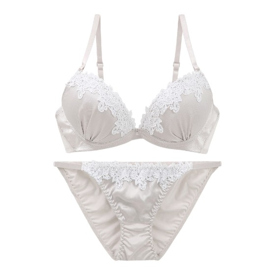 Shiluohando SHIROHATO Underwear Set Embroidered Lace Deep V Collection Sexy Bra Set
Shiluohando SHIROHATO Underwear Set Embroidered Lace Deep V Collection Sexy Bra Set