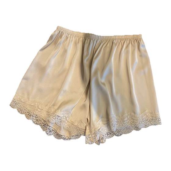 Safety pants for women's anti-exposure summer thin style can be worn outside without curling loose home lace shorts bottoming insurance pants
Safety pants for women's anti-exposure summer thin style can be worn outside without curling loose home lace shorts bottoming insurance pants