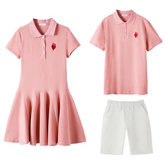 Parent -child summer dress in the family, Fuyang, a family of three family sets of family sets, different four T -shirts in summer, summer summer
Parent -child summer dress in the family, Fuyang, a family of three family sets of family sets, different four T -shirts in summer, summer summer