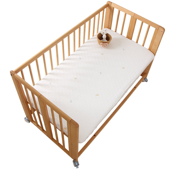 Baby pure cotton bed, four seasons A gauze mattress cover, stitching bed cover, baby embroidered mattress cover can be customized
Baby pure cotton bed, four seasons A gauze mattress cover, stitching bed cover, baby embroidered mattress cover can be customized