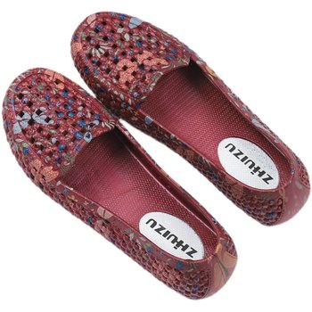 Baotou Sandals Women's Summer Flat Hollow Plastic Nurse Shoes Soft Sole Breathable Anti-Slip Crocs Waterproof Beach Shoes