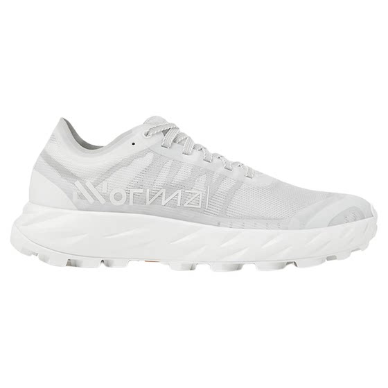 NNormal Kjerag Brut Xielag mud trail running shoes K Tianwang same short distance white stream tracking shoes
NNormal Kjerag Brut Xielag mud trail running shoes K Tianwang same short distance white stream tracking shoes