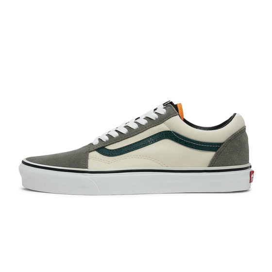 Vans new Old Skool classic low-top men and women canvas casual shoes VN0A4BV51IB
Vans new Old Skool classic low-top men and women canvas casual shoes VN0A4BV51IB