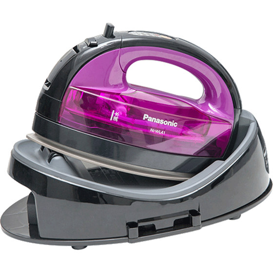 Panasonic electric iron homeless WL41 handheld portable steam wireless mini -steam iron Panasonic electric iron homeless WL41 handheld portable steam wireless mini -steam iron