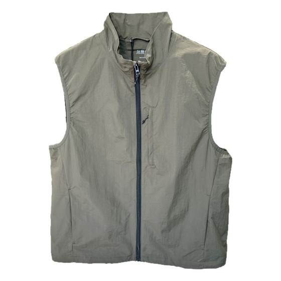 Outdoor functions! Foreign trade men's clothing, spring and summer, men and women couples, windproof vests, casual and versatile vest jacket trend
Outdoor functions! Foreign trade men's clothing, spring and summer, men and women couples, windproof vests, casual and versatile vest jacket trend