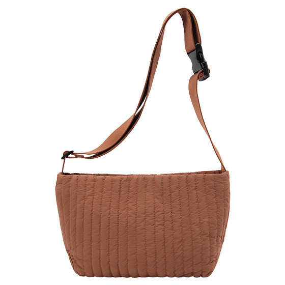 Leif Yuanbao bag slack crossbody bag cloud lightweight canvas 2025 new travel large capacity shoulder bag
Leif Yuanbao bag slack crossbody bag cloud lightweight canvas 2025 new travel large capacity shoulder bag