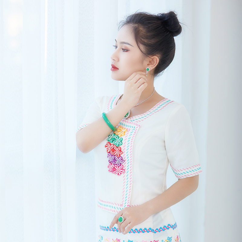 【缅甸传翠】天然正品A货高端翡翠手镯女款玻璃种金丝绿飘花圆条