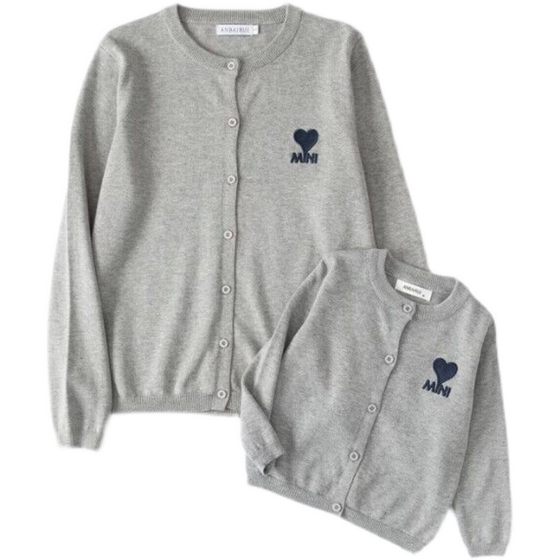 2024 new autumn style parent-child jacket cotton thread sweater boy and girl pure cotton love casual long-sleeved knitted sweater
2024 new autumn style parent-child jacket cotton thread sweater boy and girl pure cotton love casual long-sleeved knitted sweater