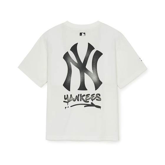 MLB Children's official luxury boys and girls' trendy and luxurious back eye-catching large LOGO loose casual T-shirt 25 spring and summer new style
MLB Children's official luxury boys and girls' trendy and luxurious back eye-catching large LOGO loose casual T-shirt 25 spring and summer new style