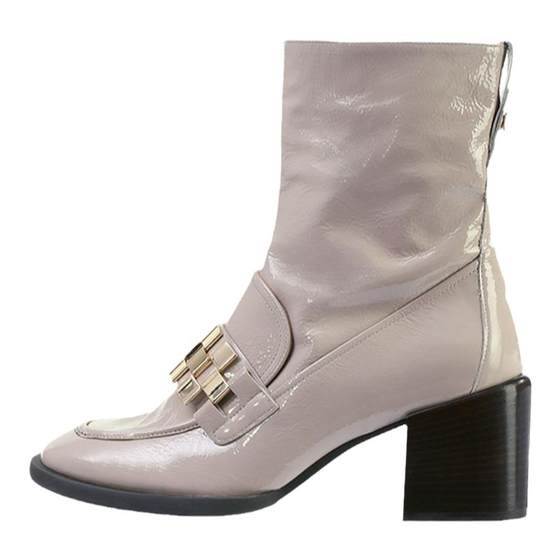 Austrian Hogl Yougao women's shoes autumn and winter new fashion cowhide patent leather metal chain fashion boots 105625
Austrian Hogl Yougao women's shoes autumn and winter new fashion cowhide patent leather metal chain fashion boots 105625