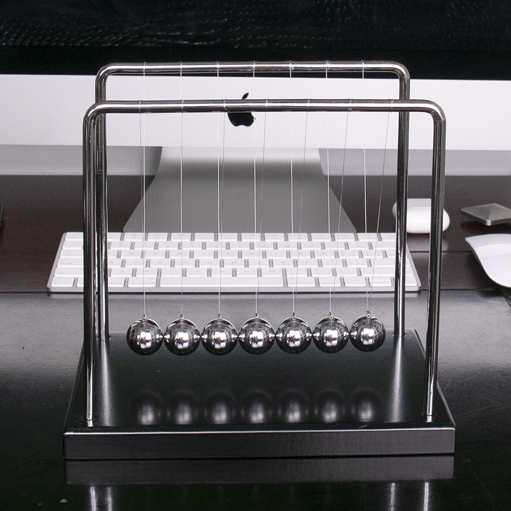 牛顿摆球摇摆球钢珠碰碰球钢珠物理桌面摆件摆珠玩具单摆波实验球