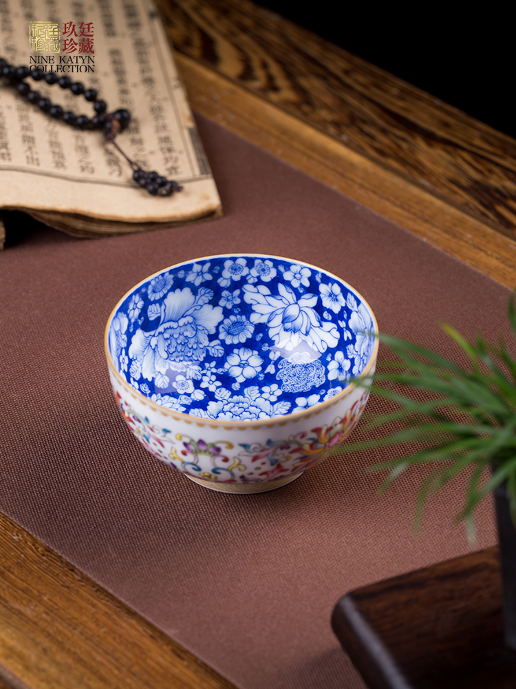 Blue and white landscape colored enamel nine katyn teacups hand - made ceramic kung fu lotus flower pattern master cup of jingdezhen tea service