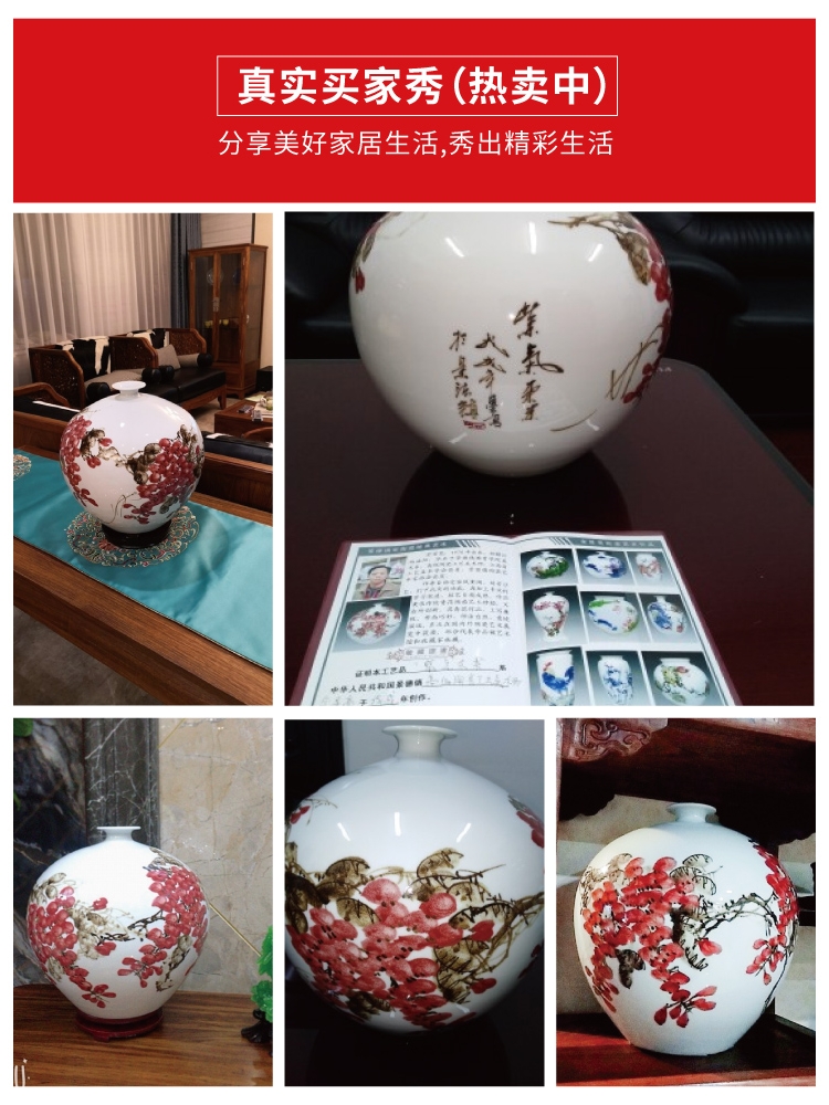 The Master of jingdezhen ceramics hand - made pomegranate vases, flower arrangement of Chinese style living room TV ark, crafts ornament