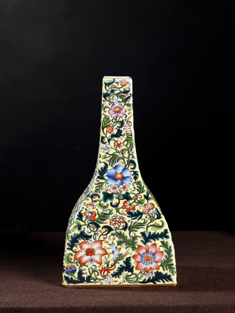 Jia lage jingdezhen ceramic vase YangShiQi colored enamel and name yellow flower vase in imperial China