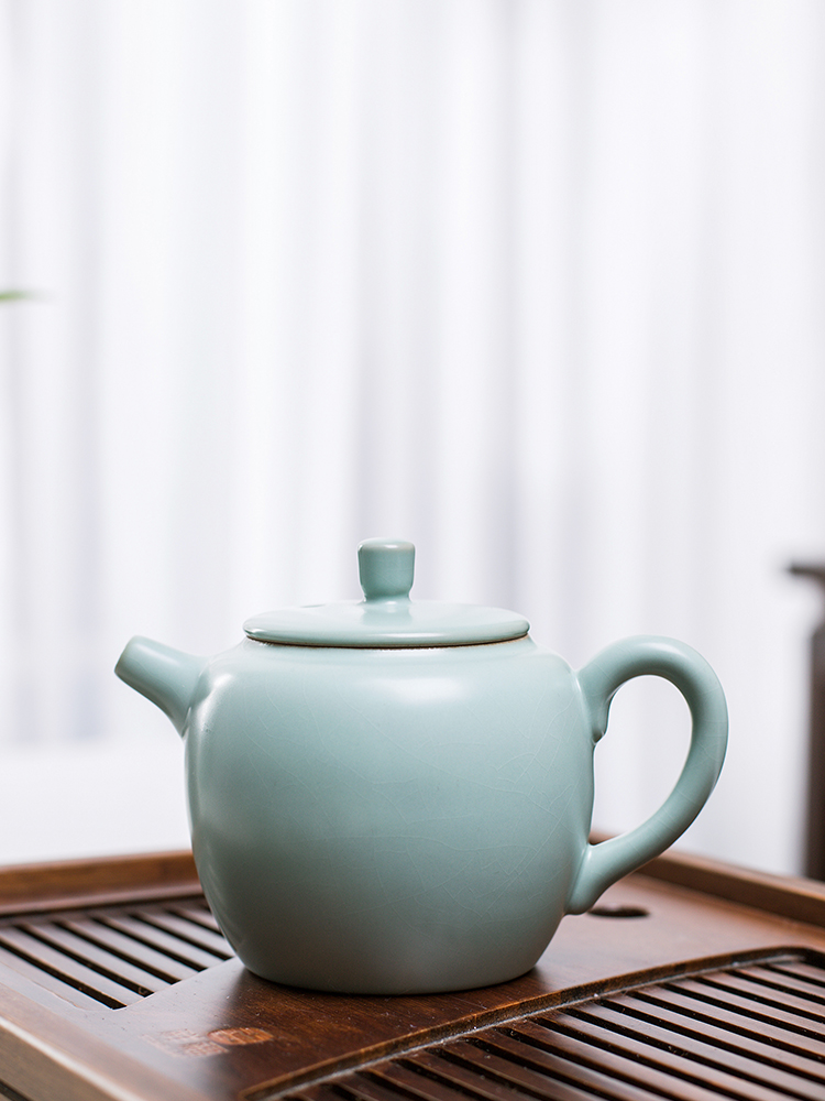 And your up tea set of jingdezhen tea service ceramics slicing a complete set of kung fu tea kettle and tea pet cup