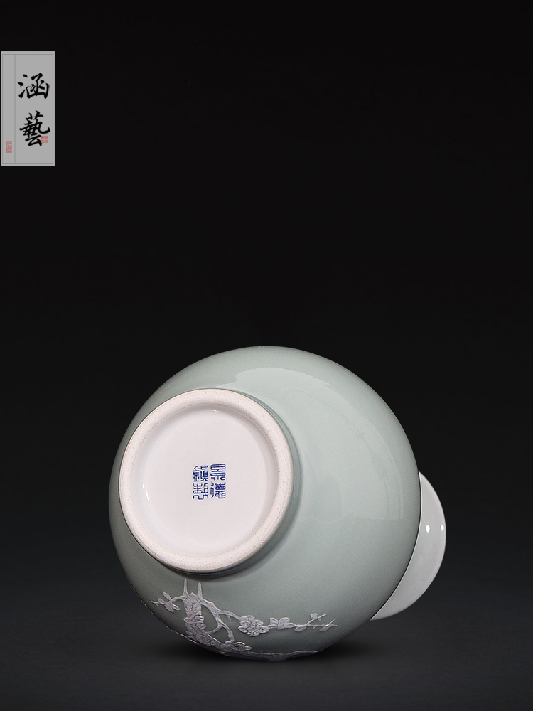 Jingdezhen ceramics celadon name plum bottle antique Chinese style living room porch flower arranging household adornment handicraft furnishing articles