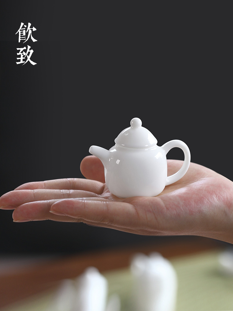 Ultimately responds to pocket mini white porcelain teapot fingertips pot small tea furnishing articles pure manual single pot ceramic not purple