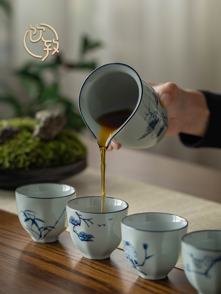 Ultimately responds to the blue and white porcelain cups hand - made personal sample tea cup kung fu tea set small master cup single CPU single restoring ancient ways