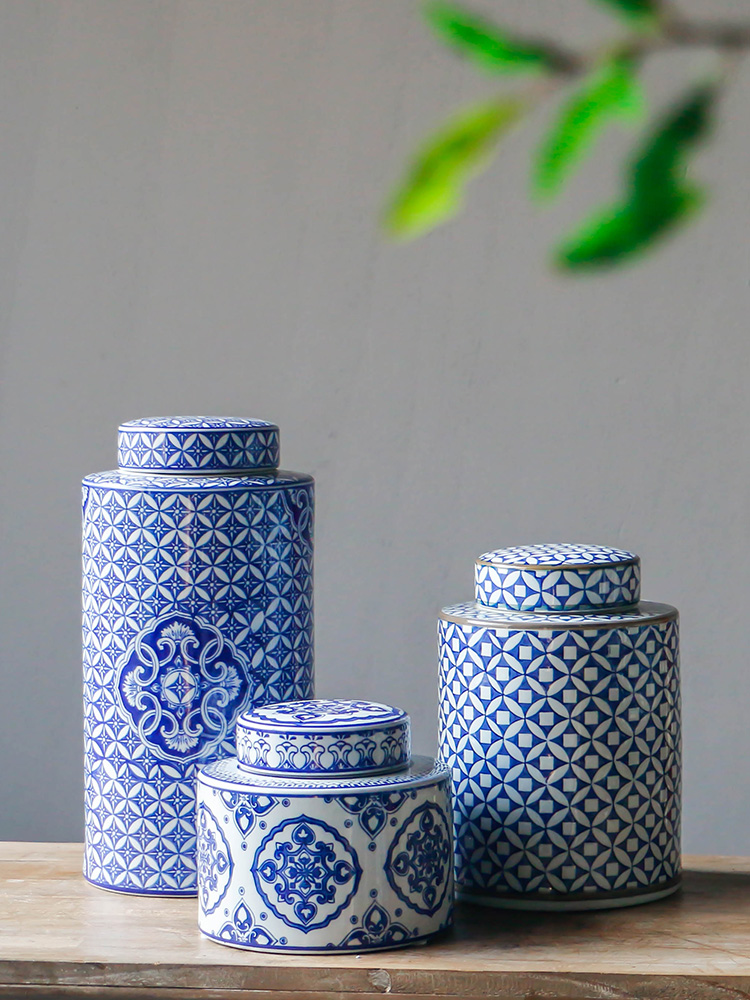 Jingdezhen blue and white ceramics new Chinese style storage tank modern new home sitting room porch decoration home furnishing articles