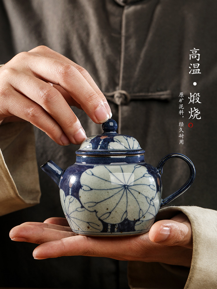 Jingdezhen blue and white teapot pure manual kung fu teapot single hand lotus clay pot of Chinese tea pot pot
