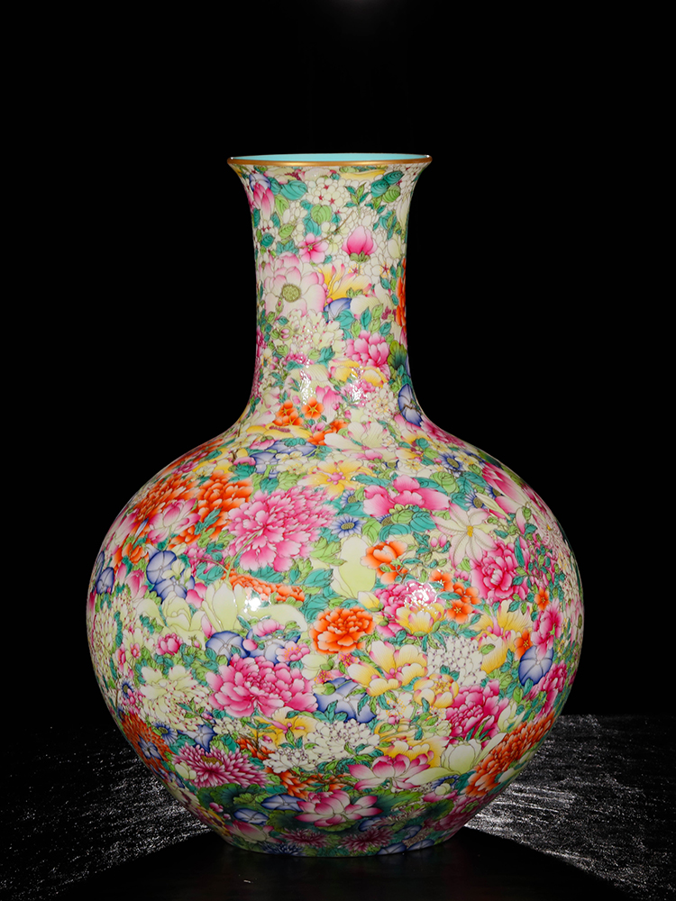 Yang Shiqi palace ceramic flower is not open with a silver spoon in its ehrs expressions using the and name the tree