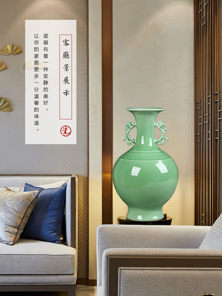 Jingdezhen ceramics pure manual shadow blue glaze ears vases, flower arranging rich ancient frame sitting room adornment is placed