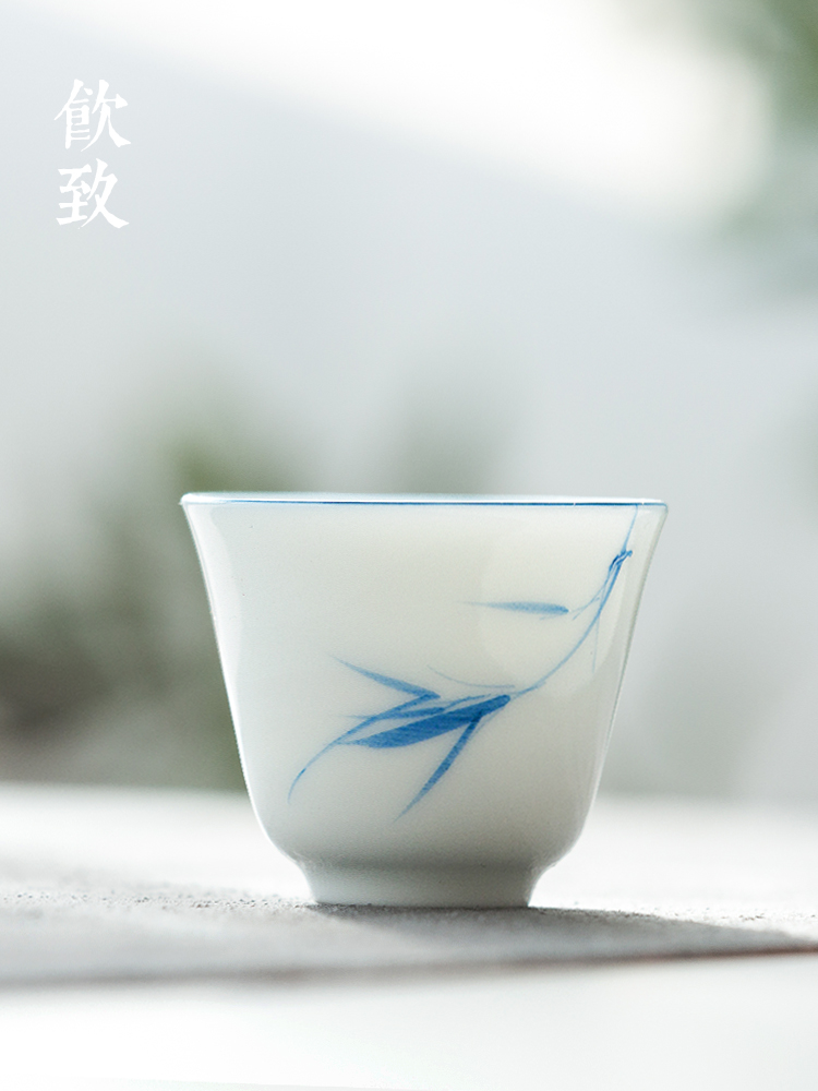 Ultimately responds to small white porcelain kung fu masters cup ceramic cup jingdezhen sample tea cup kunfu tea drinking tea Japanese single CPU