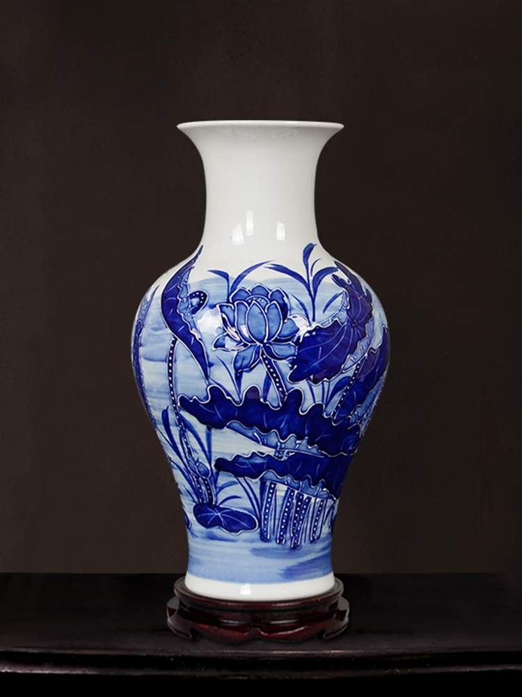 Jingdezhen ceramics hand - made reliefs of blue and white porcelain vases, the sitting room porch place decorations home rich ancient frame fd